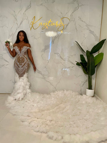 MARYAH  Crystal dress with super extended feather train